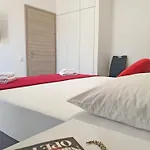 Gordana Ii Apartman *