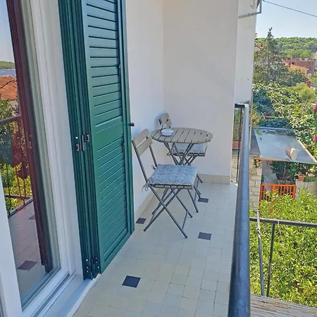 Gordana Ii Apartament *